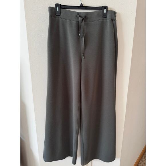 π Spanx AirEssentials Wide-Leg Lounge Pants β Olive Green, Size XL π - Picture 9 of 10